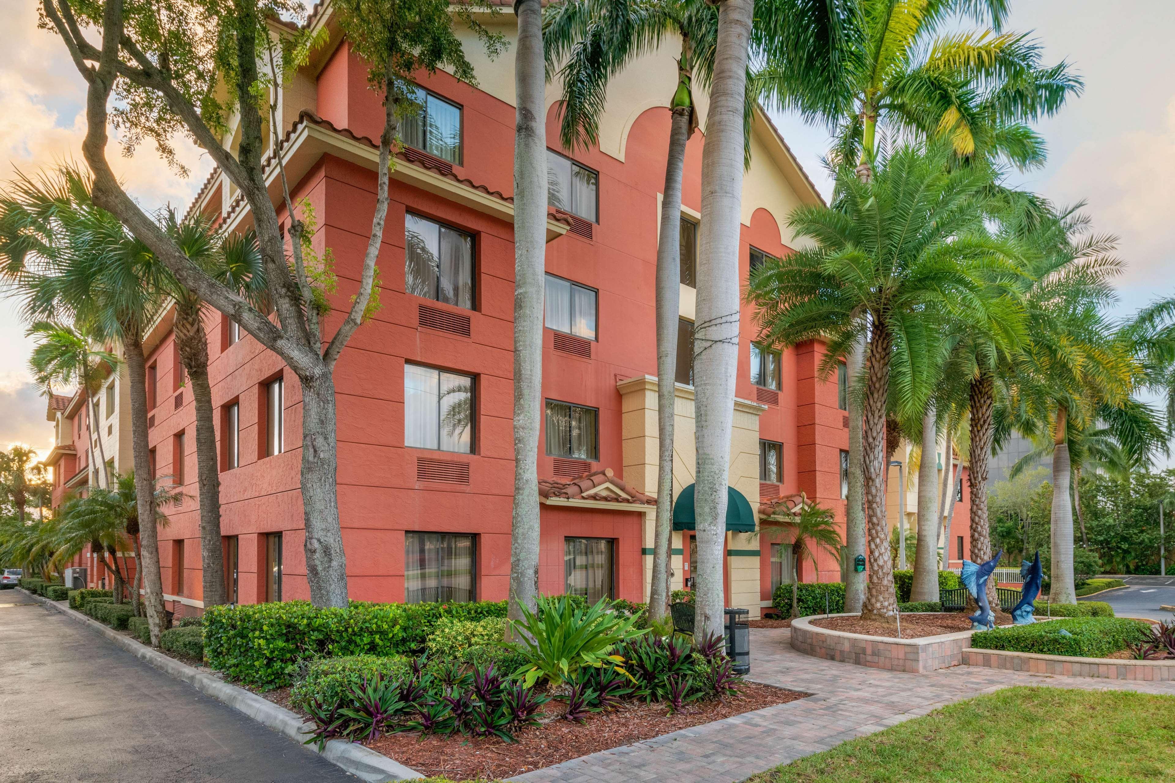 Best Western Plus Palm Beach Gardens Hotel & Suites And Conference Ct Exterior foto